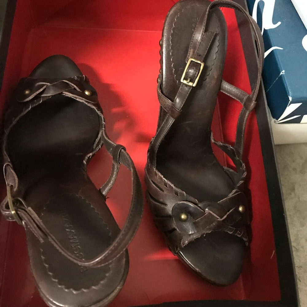 BCBG Sandals size 8 in great used condition